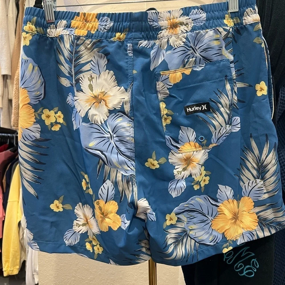 NWT Men’s Hurley Boardshort- Size Large- Blue Hawaiian- 17”